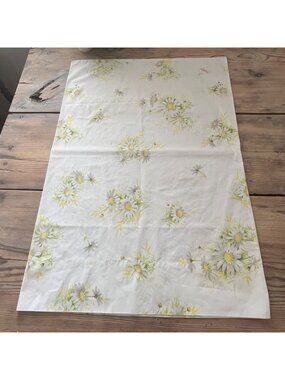 Spring maid Wondercale Vintage Daisy Standard Pillow Case Cotton Blend